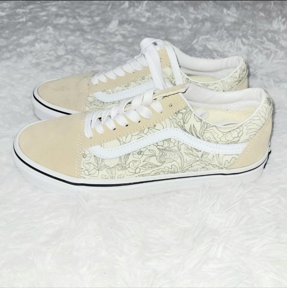 Vans "Old Skool Desert Skulls Incense & White Skate Shoes" Women's US Size 7.5!